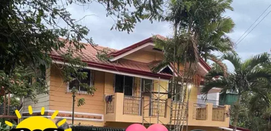 4br House and Lot with additional vacant lot Tagaytay near Tolentino