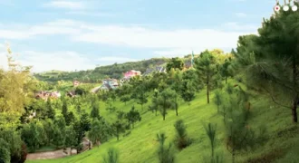 Corner Lot in Montreux Ville, Crosswinds Tagaytay