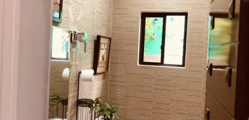Zen type 2-story single detached house, with spacious open area on golf course