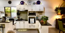 Zen type 2-story single detached house, with spacious open area on golf course