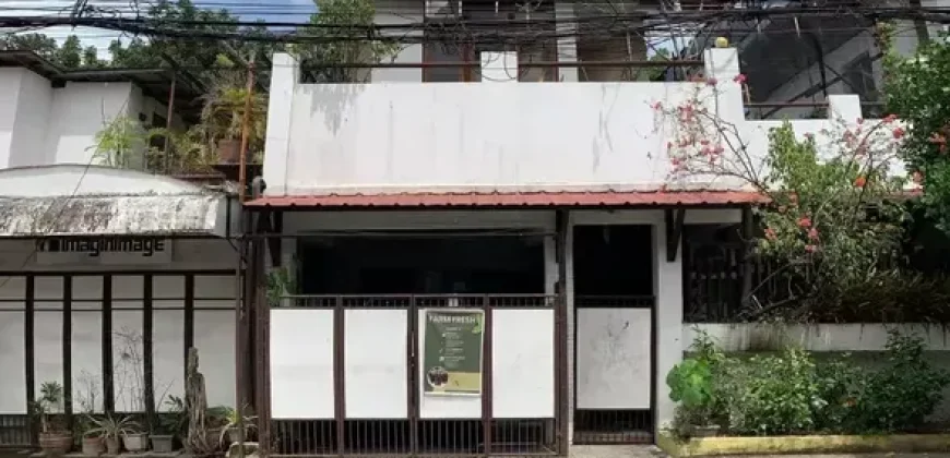 URGENT Mix-Use Residential House wd office, 3 floors 7 bedrooms, 3 BR